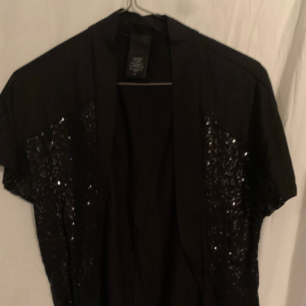 Cute glitter and black over shirt